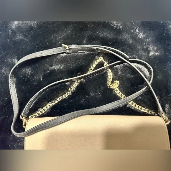 ❌❌SOLD❌❌🎀Kate Spade crossbody bag🎀 - Picture 8 of 12